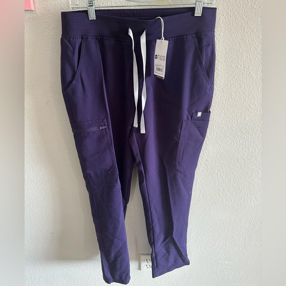 Figs Navy Skinny Scrub Pants